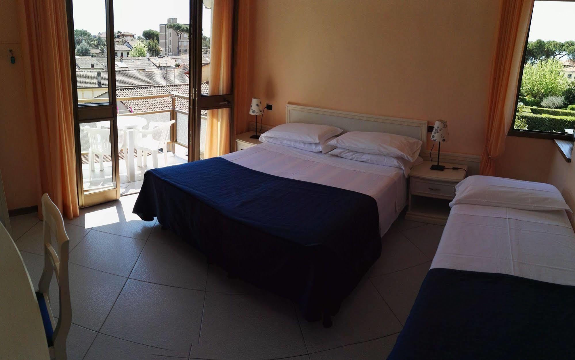 Hotel Elizabeth Marina di Pietrasanta Exterior foto